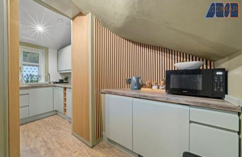 Historic 3 Bed Private Parking Nr Railway Station - Foto 14