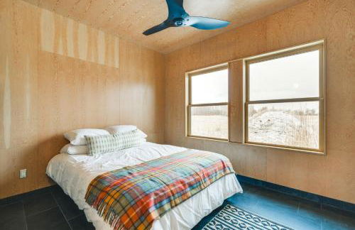 Riverfront Montana Retreat - Deck, Fire Pit and Pond - Foto 11