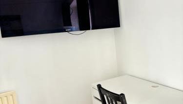 single room in Heather Lane UB7 - Foto 1