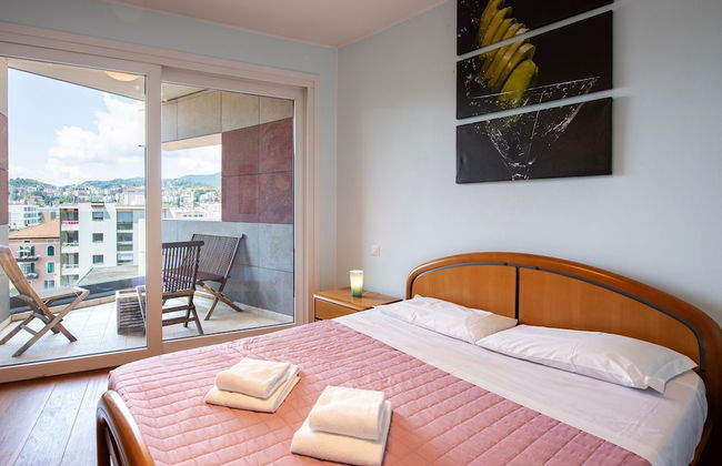 Panoramic Penthouse - Photo 2