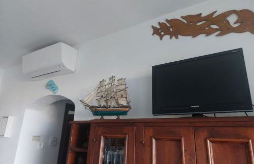 "Sardinia Blue Home" Vista mare, tramonti mozzafiato su Golfo Asinara, giardino, parking e Wi-Fi - Foto 9