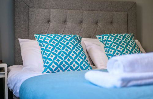 Monicas Apartment Lovely ground floor 2 bedroom serviced apartment - Foto 1