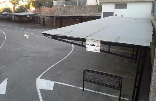 50 m de la plage! Proche du centre ville! Piscine! Vue sur mer et montagnes! Wifi! 2 vélos à disposition! - Photo 38