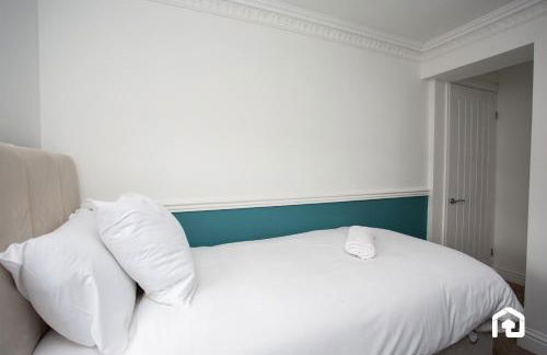 Modern 3-Bedroom Retreat - Foto 9