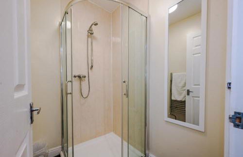 Liverpool City Centre - Spacious Duplex - 6 Bedrooms - Sleeps 14 People - Foto 8