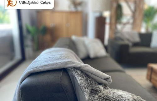 Off-grid Luxury Villa with Tikibar by the pool. - Photo 54