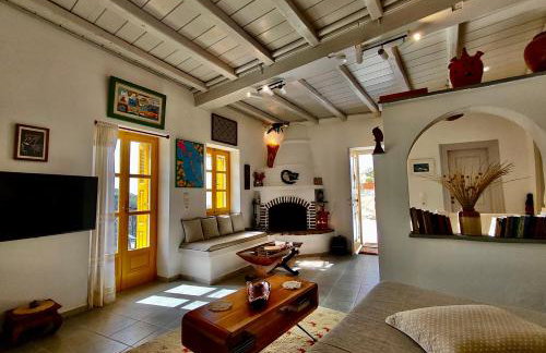 Ioulis Century Home - Photo 20