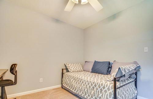 15 Mi to Raleigh Dog-Friendly Home with Fire Pit! - Foto 29