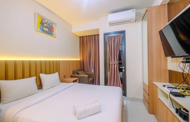 Homey and Stylish Studio Room at Transpark Cibubur Apartment - Foto 16