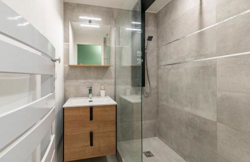 AMJA Proche clinique Saint-Roch apt 3 chambres 3 salles de bain parking gratuit idéal famille groupe coworking 10 min centre ville 10 min plage 5 min sortie autoroute - Foto 14