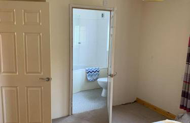 Spacious romantic party cottage with log burner and Ultrafast Fibre near pub Pet friendly - Foto 7