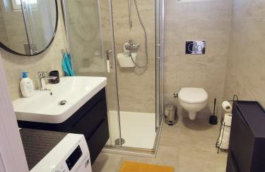 Apartmani MARCO,LUKAS,PATRICK,DAVID,blizu centra i mora sa FREE privatnim parkingom - Photo 12