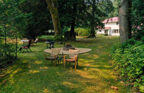 Riverside Bliss Cozy Beds, Fireplace and Gbit WiFi - Foto 25