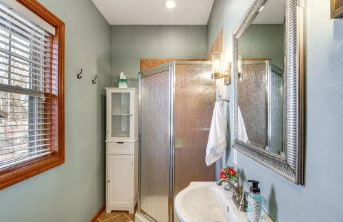 Spacious Detroit Lakes Home Walk to Downtown! - Foto 17