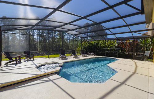 Spacious 6-Bedroom Getaway with Game Room, Private Spa & Sunny Pool Deck in Premier Resort Setting - Foto 27