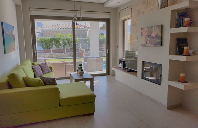 Alexandros Villa - Photo 27