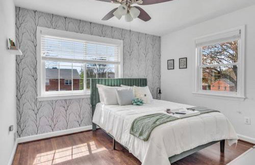 Tropical Style Oasis with Modern Comfort - Foto 13