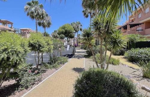 Atico - 3 Dormitorios - Urbanizacion Verazul en Vera Playa - WIFI Fibra 300MB perfecto para Teletrabajo - Foto 5