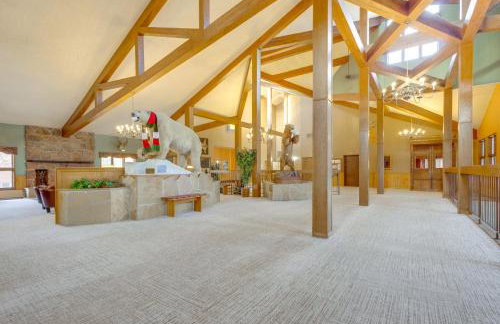 The Inn at Silver Creek Resort Retreat with Balcony! - Foto 23