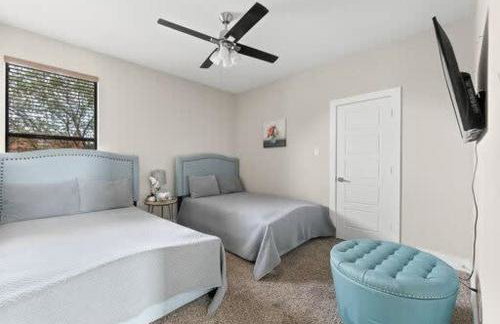 Trinity Groves Retreat - Large Modern 5 BR Home - Foto 17