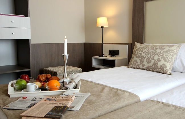 Pierre & Vacances Barcelona Sants - Foto 4