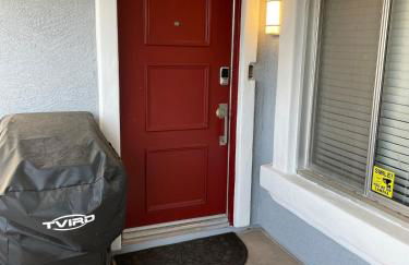 Naturally Modest & Quiet - Foto 5