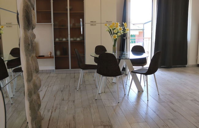 Holiday Apartment near Lake, Shared Swimming Pool - Foto 16