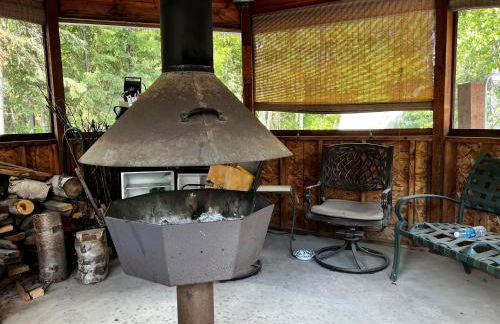 Newly Remodeled spacious units, minutes from mountains, inlet, downtown and airport - Photo 15