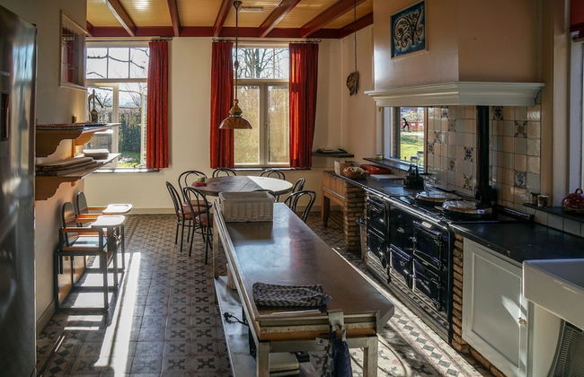 Spacious Holiday Home in Rekken With Hot Tub - Foto 32