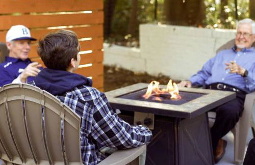 Cozy Retreat near Paris Mtn State Park Sleeps 12 - Foto 9