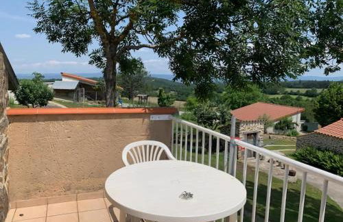 Holiday Home in Saint-Beauzire with Garden and Private Terrace - Foto 25