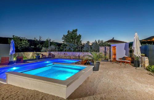 Luxury Villa,private pool, sauna,Jacuzzi,near Split - Photo 71