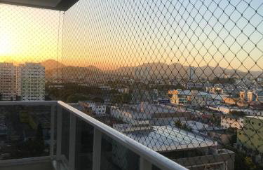 ESPETACULAR!! Apto na PRAIA DE ITAPARICA - Com Wi-Fi 360mbps, Ar Condicionado, Estacionamento Coberto e Cozinha Completa - Foto 10