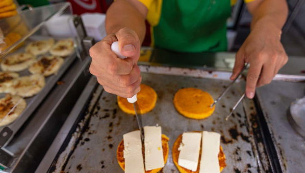 Medellin Electric Bike Food Tour - Foto 4