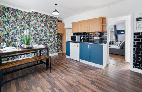 Exclusive Deals l Last-Minute Reserve l Townhouse with Sleeps 6 l Braunstone Town , Leicester l By Zen Nights Short Lets & Serviced Accommodations - Foto 10