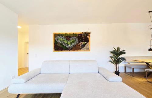 BAT Home Solutions Trierweiler - alles was ein Hotel nicht bietet - 80 qm, 3 Zimmer, 5 Personen, Terrasse, BBQ und Kino - Foto 4