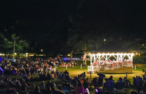 Gorgeous Home with Game Room Dog Welcome - Foto 31