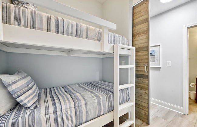 Laketown Wharf by Book That Condo - Foto 56