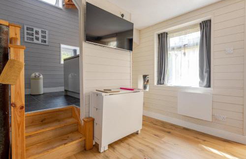 The Scullery - a quirky annex with wood fire - Foto 27