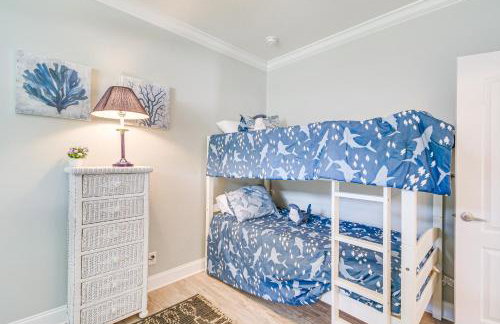 Waterfront Wolf Bay Home with Private Boathouse! - Foto 17