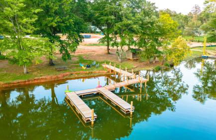 The Flat - A Lake View Retreat with Dock Access - Foto 10