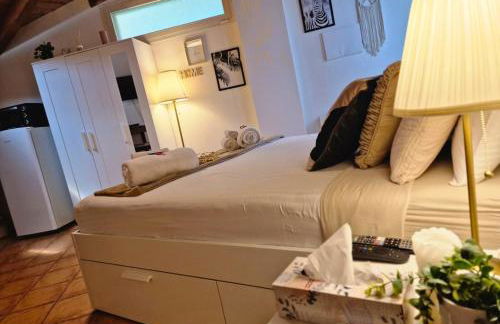 ACasaDiFranci attico con dehor privato, wifi e metro a 4 min da piedi - Foto 26