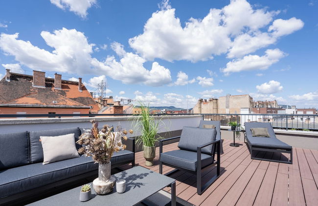 The Rose Garden Apartments - Photo 1