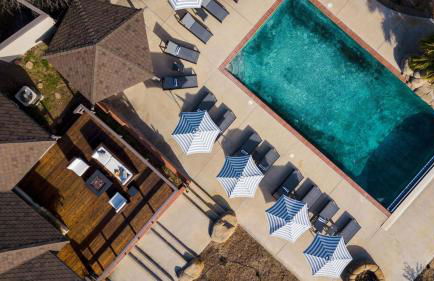 Cathedral by AvantStay Charming Secluded Estate w Sauna Pool Table Views of the Rolling Hills - Foto 49