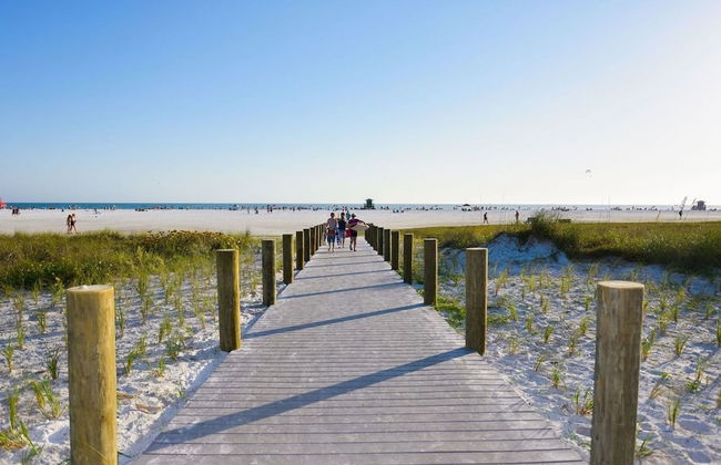 Sun and Sea by Beachside Management - Foto 46