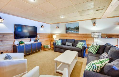 Beautiful Lake Keowee Home with Boat Dock and Fire Pit - Foto 14