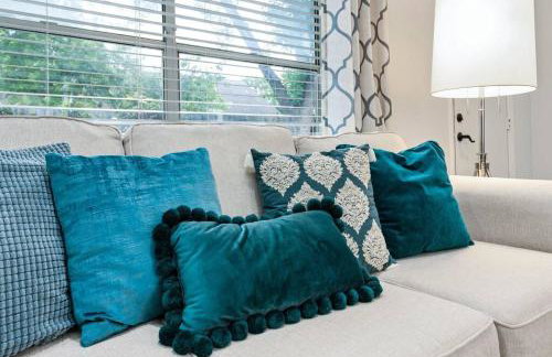 Super Cozy Entire House Near Downtown - Book Now !! - Foto 13