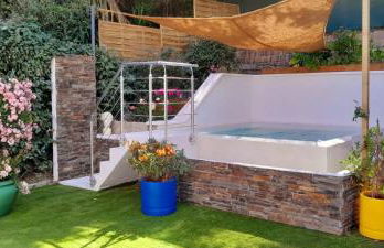 VILLA climatisée calme avec bassin privé et grande piscine partagée à ST AYGULF FREJUS - Foto 2