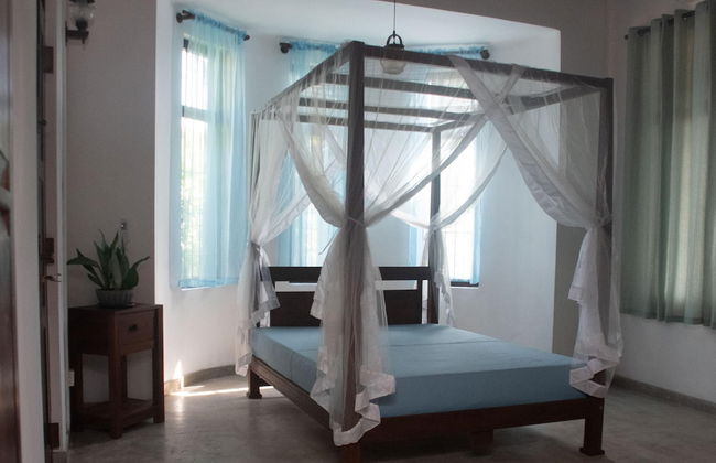 Galle Large Serviced Villa Near Beaches & Fort - Photo 8