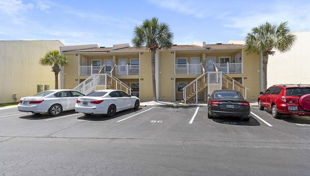 8 G Two Bedroom Condo - Foto 2, Imagen principal